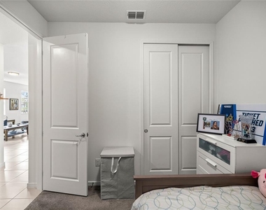 9412 Sw 53rd Place - Photo Thumbnail 15