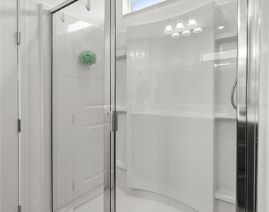 9412 Sw 53rd Place - Photo Thumbnail 20
