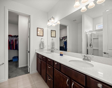 9412 Sw 53rd Place - Photo Thumbnail 8