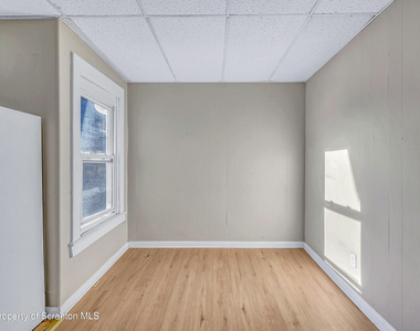 1011 Washburn Street - Photo Thumbnail 4