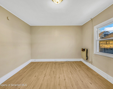 1011 Washburn Street - Photo Thumbnail 1