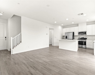 10146 Gabby Glen Street - Photo Thumbnail 1