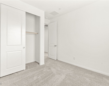10146 Gabby Glen Street - Photo Thumbnail 17