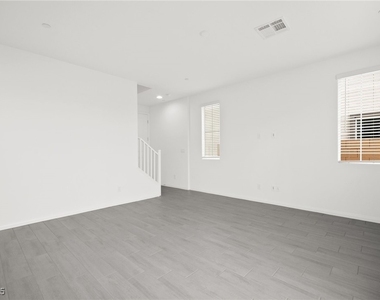 10140 Gabby Glen Street - Photo Thumbnail 17