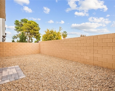 10140 Gabby Glen Street - Photo Thumbnail 22