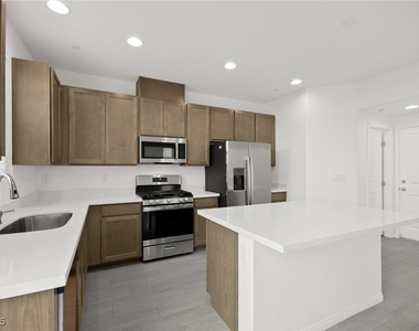 10140 Gabby Glen Street - Photo Thumbnail 2