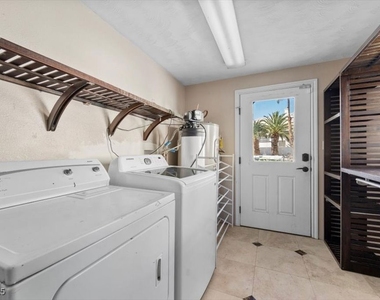 1695 Montessouri Street - Photo Thumbnail 33