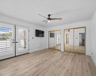 1695 Montessouri Street - Photo Thumbnail 18