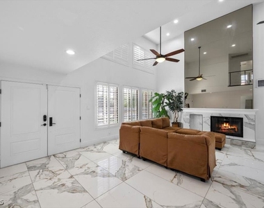 1695 Montessouri Street - Photo Thumbnail 9