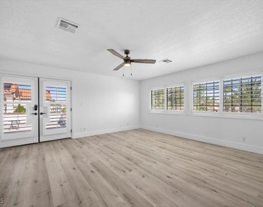 1695 Montessouri Street - Photo Thumbnail 13