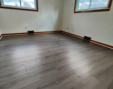 809 Murray Hill Road - Photo Thumbnail 12