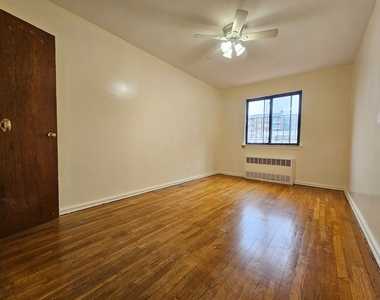 34-39 24th Street - Photo Thumbnail 4