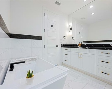 3111 Hedgerow Drive - Photo Thumbnail 33