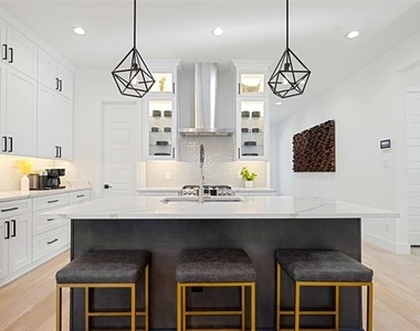3111 Hedgerow Drive - Photo Thumbnail 30