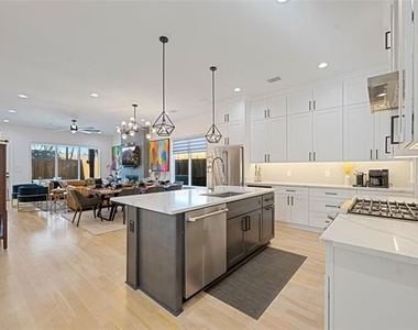 3111 Hedgerow Drive - Photo Thumbnail 18