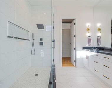 3111 Hedgerow Drive - Photo Thumbnail 35