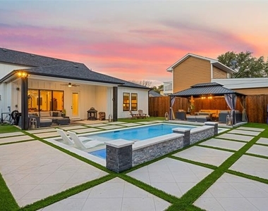 3111 Hedgerow Drive - Photo Thumbnail 10