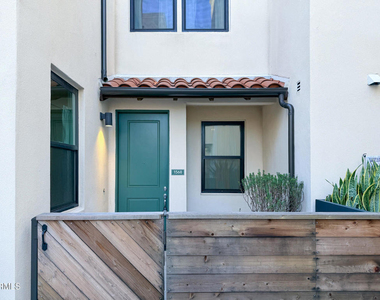 1568 E Thompson Boulevard - Photo Thumbnail 38
