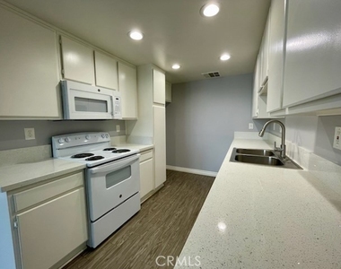 100 N Glendora Avenue - Photo Thumbnail 4