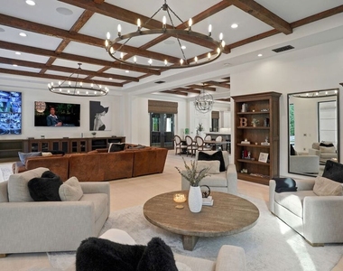 20101 Cypress Street - Photo Thumbnail 10