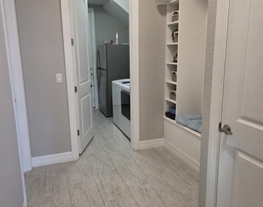 527 Se Vallarta Drive - Photo Thumbnail 42