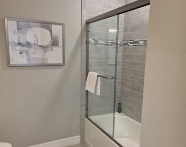 527 Se Vallarta Drive - Photo Thumbnail 33