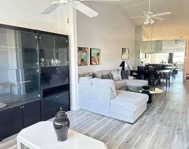 7593 Tahiti Lane - Photo Thumbnail 7