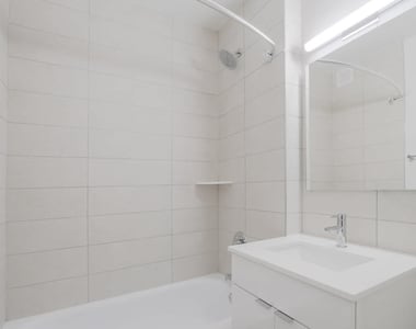 777 6th Avenue - Photo Thumbnail 14