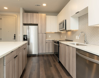 228 Athenia Drive - Photo Thumbnail 7