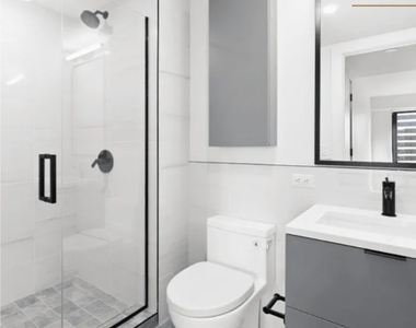 215 E 124th St - Photo Thumbnail 3