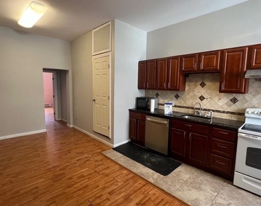 1115 Walnut Street - Photo Thumbnail 1