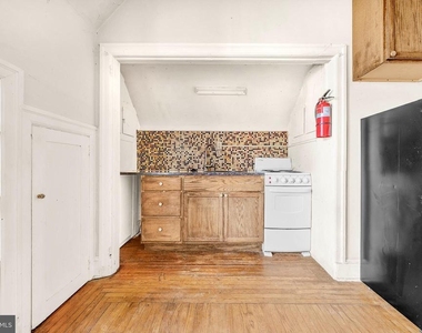 1020 W Main Street - Photo Thumbnail 2