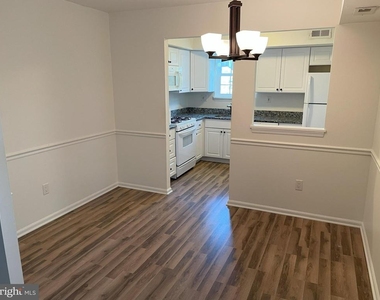 4513-15 Rosemarie Drive - Photo Thumbnail 7