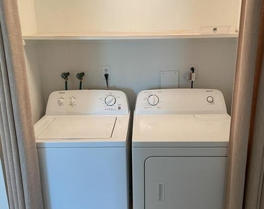 4513-15 Rosemarie Drive - Photo Thumbnail 8
