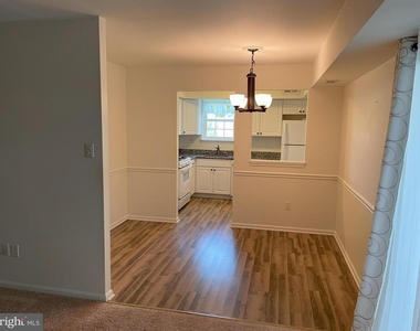 4513-15 Rosemarie Drive - Photo Thumbnail 6