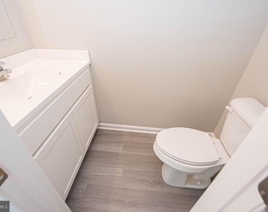 242 Morgans Court - Photo Thumbnail 25