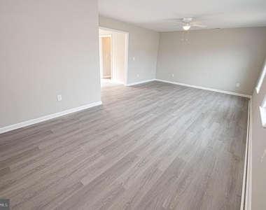 242 Morgans Court - Photo Thumbnail 10