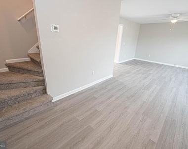 242 Morgans Court - Photo Thumbnail 31