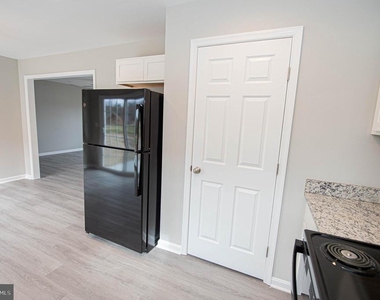 242 Morgans Court - Photo Thumbnail 18