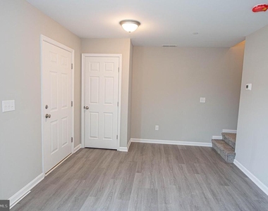 242 Morgans Court - Photo Thumbnail 8