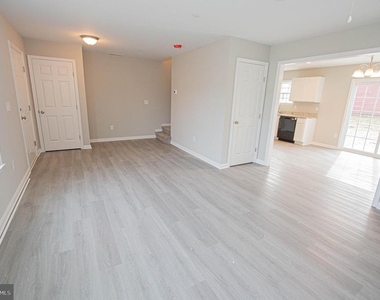 242 Morgans Court - Photo Thumbnail 14