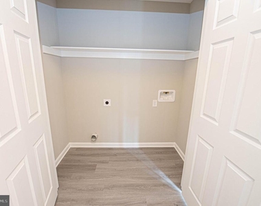 242 Morgans Court - Photo Thumbnail 27