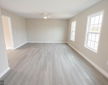 242 Morgans Court - Photo Thumbnail 11