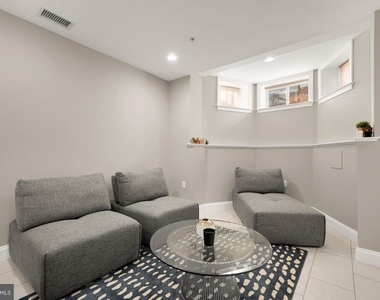 1135 6th Street Nw - Photo Thumbnail 3