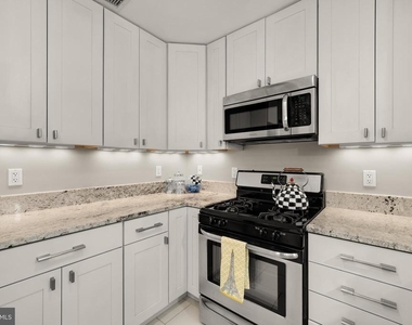 1135 6th Street Nw - Photo Thumbnail 15