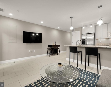 1135 6th Street Nw - Photo Thumbnail 8