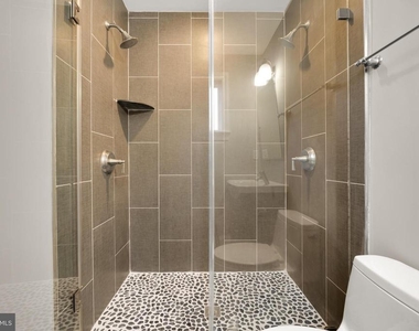 1135 6th Street Nw - Photo Thumbnail 28