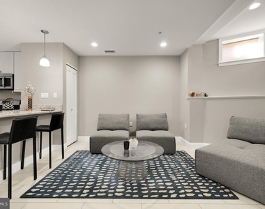 1135 6th Street Nw - Photo Thumbnail 2
