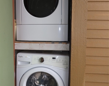 2802 Nueces St - Photo Thumbnail 13