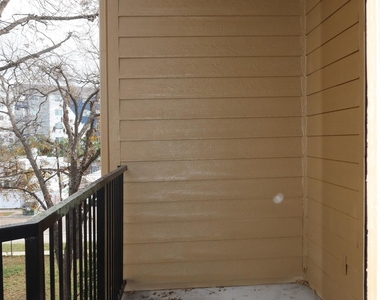 2802 Nueces St - Photo Thumbnail 15